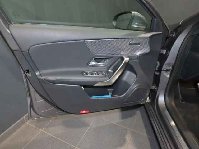 Mercedes-Benz A 180 Progressive