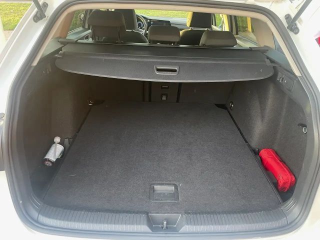 Volkswagen Golf Move Variant