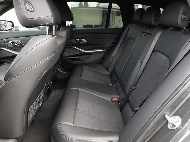 BMW 330 330e Sport Line Touring