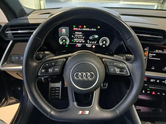 Audi A3 Hybride S-Line Sedan