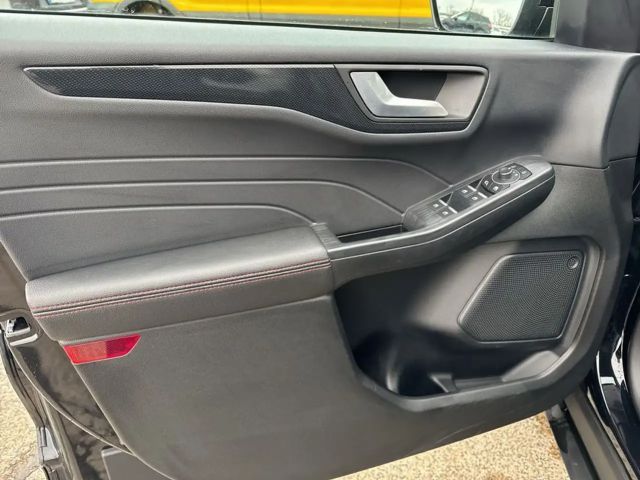 Ford Kuga EcoBoost ST Line