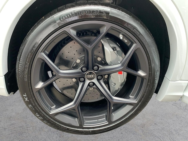 Audi RS Q8 Performance Quattro