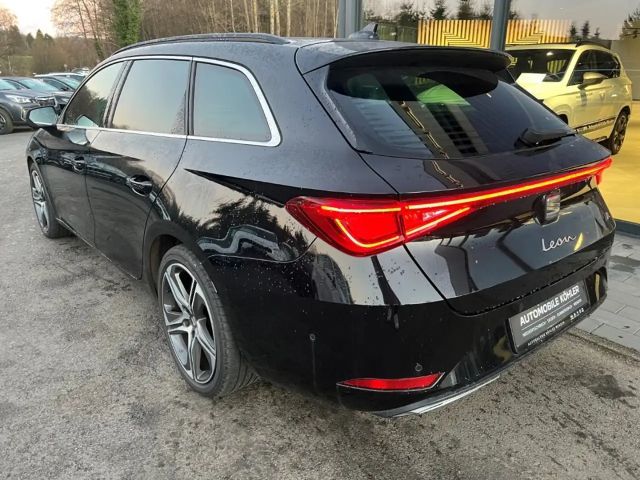 Seat Leon 1.5 eTSI FR-lijn Sportstourer