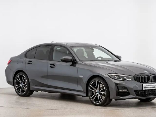BMW 330 330e Sedan xDrive