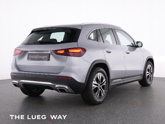 Mercedes-Benz GLA 200 4MATIC GLA 200 d