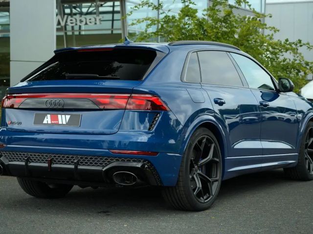 Audi RS Q8 perf 305KMH AHK MASSAGE OLED LASER KERAMIK