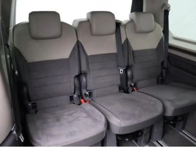 Volkswagen Multivan 2.0 TDI DSG Style T7