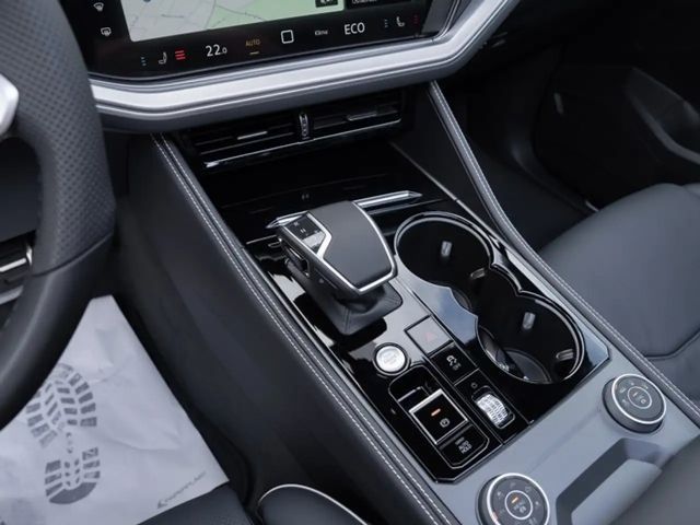 Volkswagen Touareg 4Motion R-Line Style