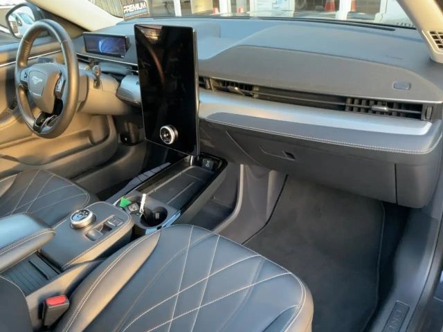 Ford Mustang Mach-E Standard range