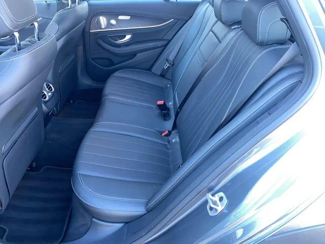 Mercedes-Benz E 400 4MATIC E 400 d Estate