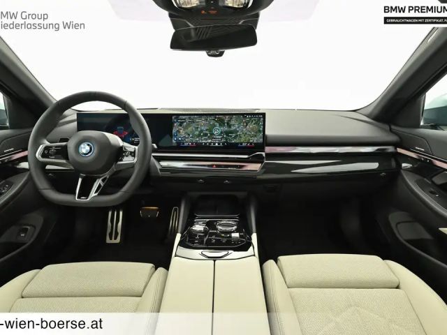 BMW i5 Sedan eDrive40
