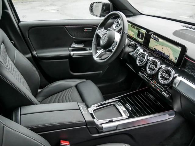 Mercedes-Benz EQB 350 4MATIC Progressive