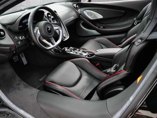 McLaren GT Onyx Black, Black Pack. Sports Exhaust