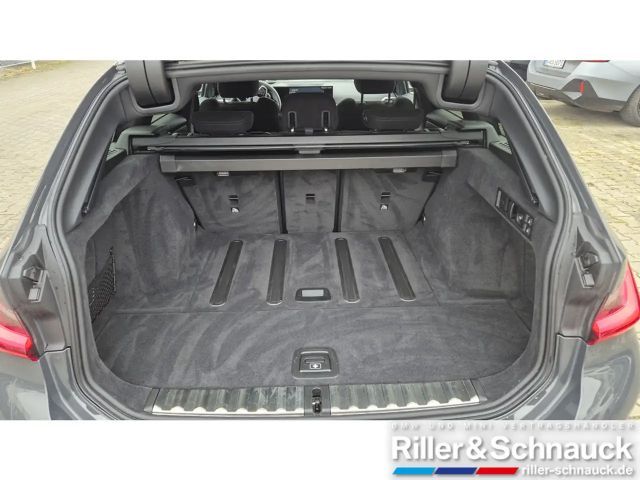 BMW 330 330d M-Sport Touring xDrive