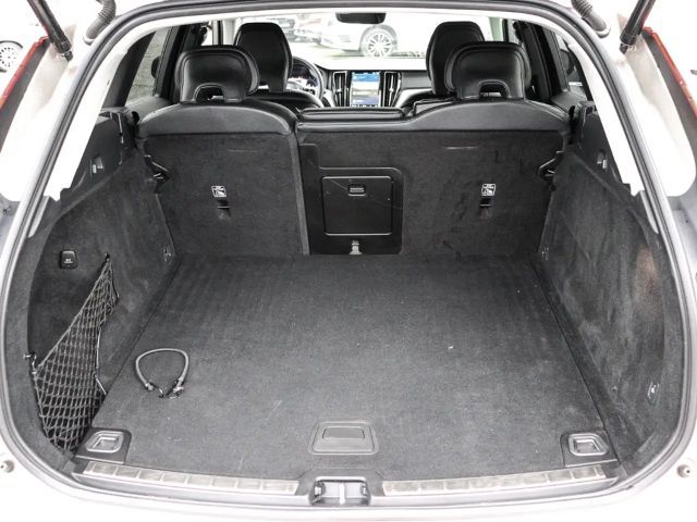 Volvo XC60 Dark Plus