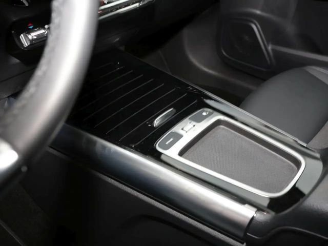 Mercedes-Benz GLA 180 Progressive