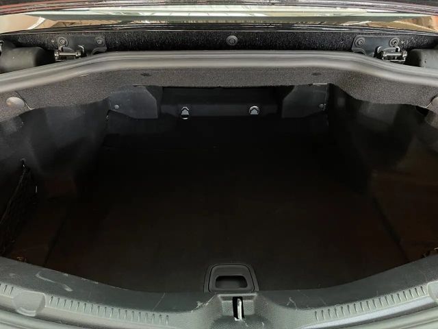 Mercedes-Benz E 200 AMG Line Cabriolet