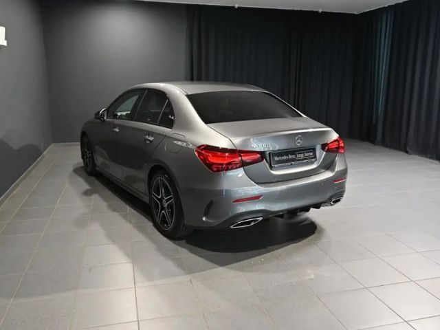 Mercedes-Benz A 200 AMG Line