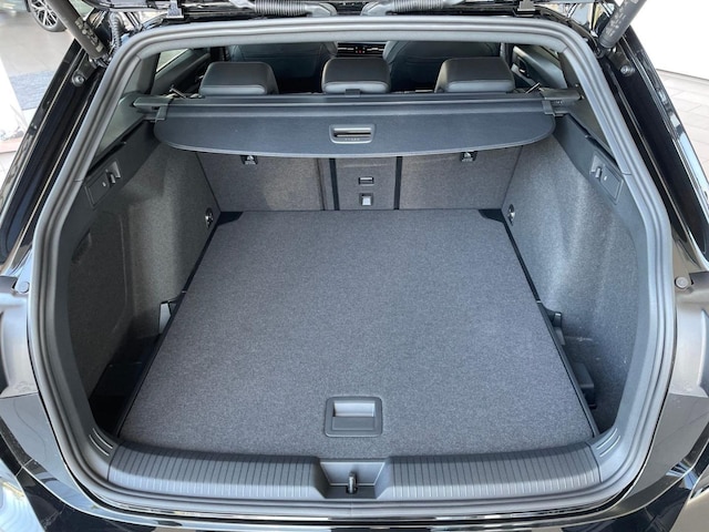 Volkswagen Golf DSG R-Line Variant