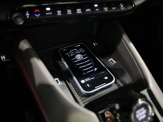 Alfa Romeo Junior Ibrida