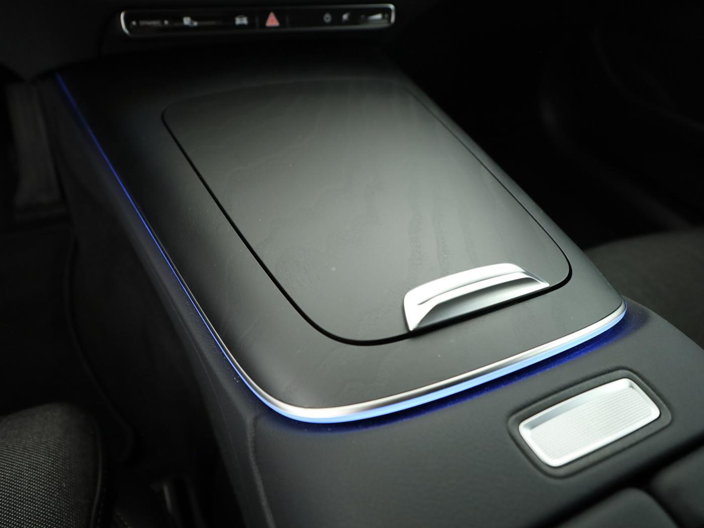 Mercedes-Benz E 200 AVANTGARDE Premium Sedan