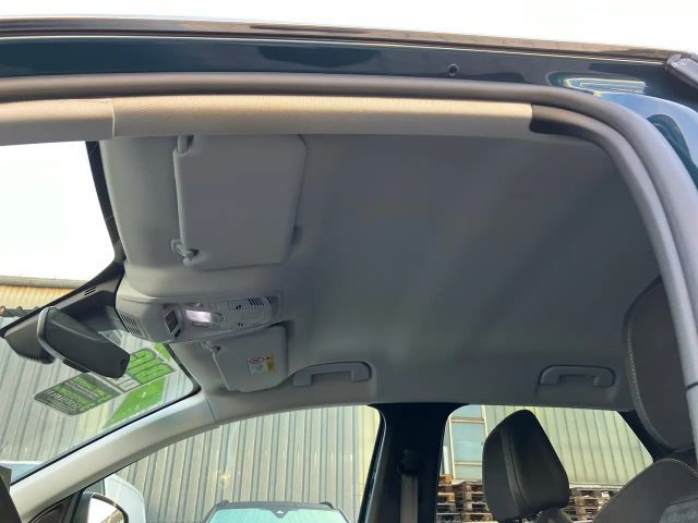 Peugeot 3008 PHEV 225 Road Trip AHK+Navi+Kamera+SHZ