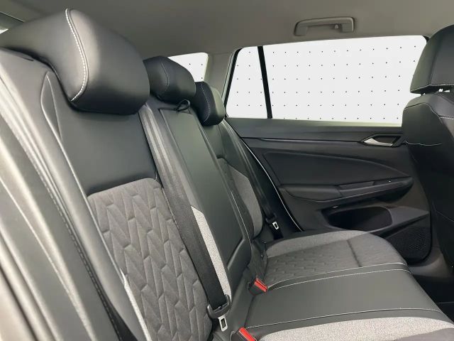 Volkswagen Golf 1.5 TSI Variant