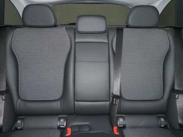 Mercedes-Benz C 180 AVANTGARDE Estate