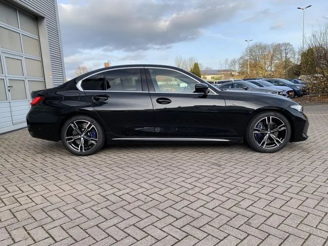 BMW 330 330i M-Sport Sedan xDrive