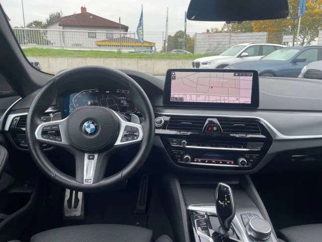 BMW 530 530i M-Sport Touring xDrive