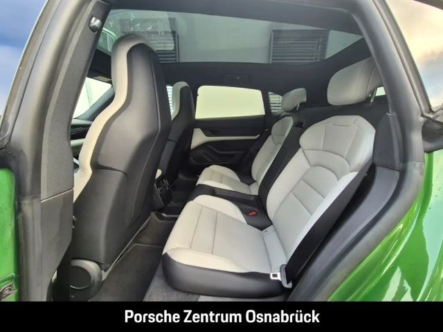 Porsche Taycan 4S Cross Turismo
