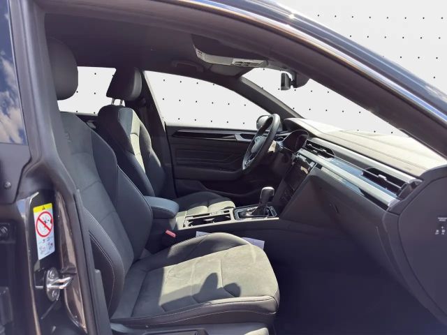 Volkswagen Arteon 2.0 TSI DSG R-Line