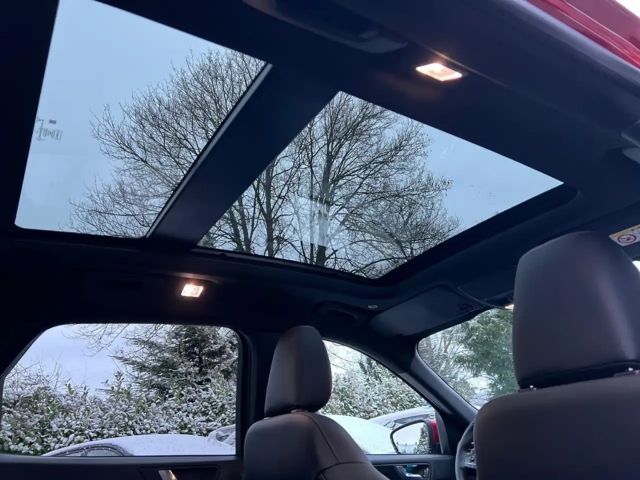 Ford Kuga Plug in Hybrid ST Line X