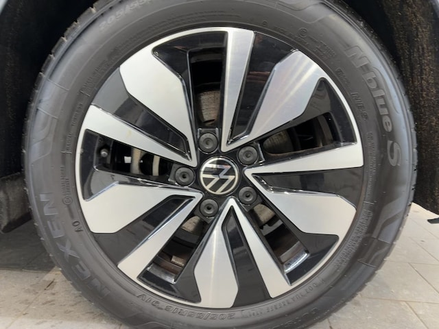 Volkswagen Golf 1.5 eTSI DSG Golf VIII