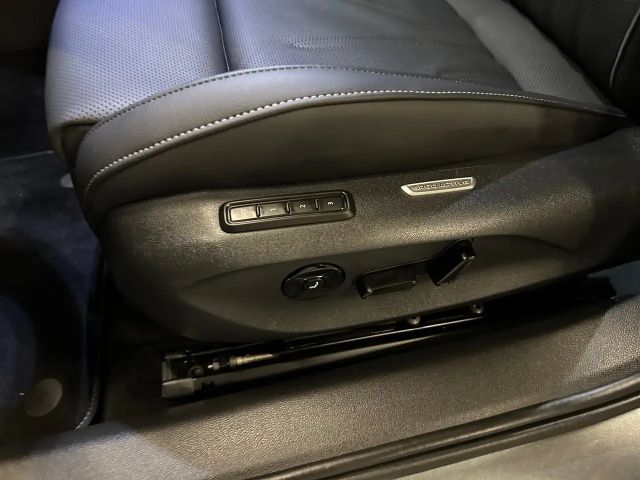 Volkswagen Passat 4Motion R-Line Style Variant