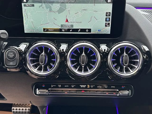 Mercedes-Benz GLA 220 AMG Line GLA 220 d