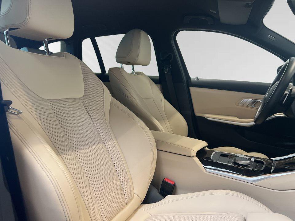 BMW 330 330e Touring