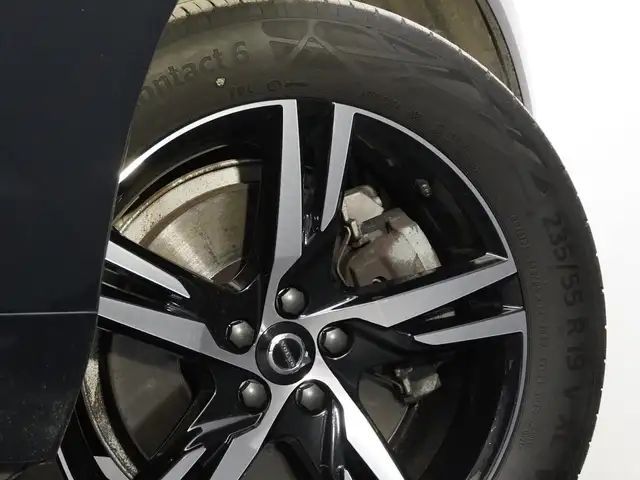 Volvo XC60 AWD Dark Geartronic Plus