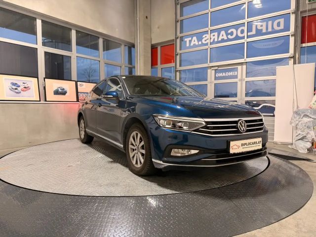 Volkswagen Passat Elegance Elegance
