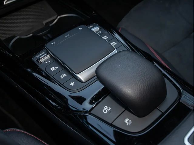 Mercedes-Benz A 35 AMG 4MATIC AMG Line