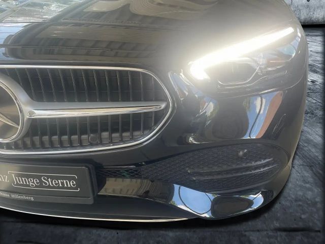 Mercedes-Benz C 180 AVANTGARDE Sedan