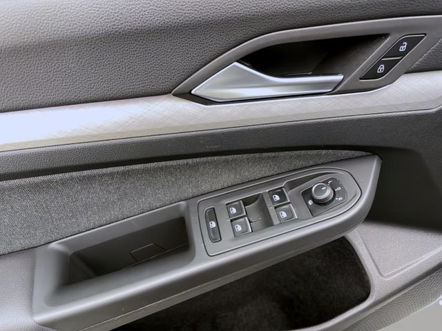 Volkswagen Golf 2.0 TDI DSG Life Variant