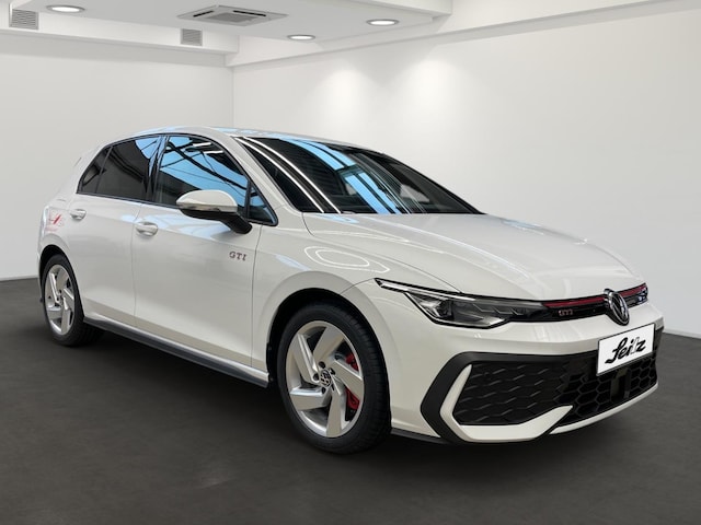 Volkswagen Golf 2.0 TSI Golf VIII