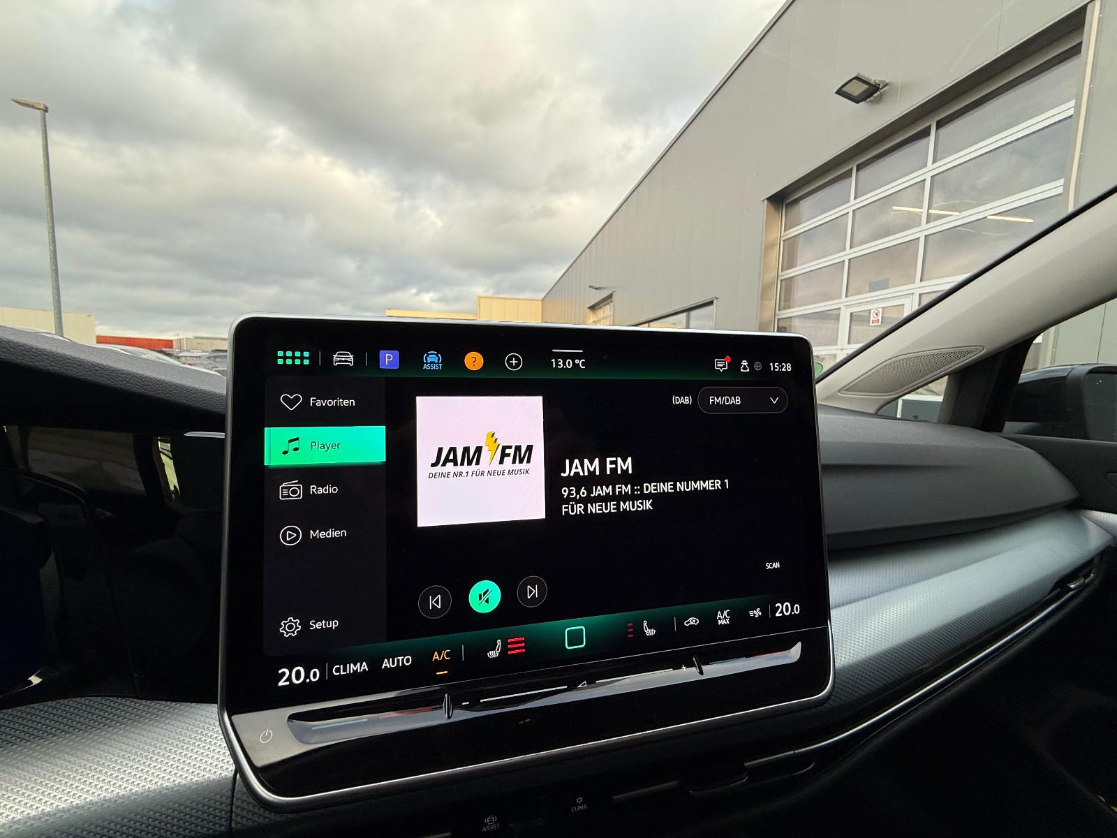 Volkswagen Golf 1.5 eTSI Golf VIII