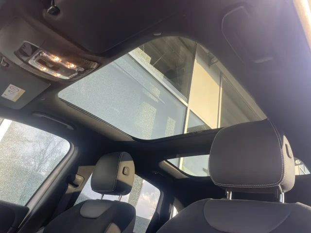 Mercedes-Benz B 200 AMG Line