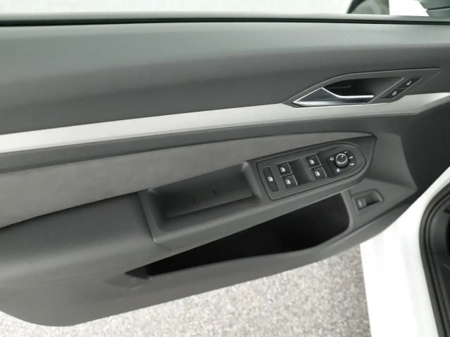 Volkswagen Golf Business DSG Variant