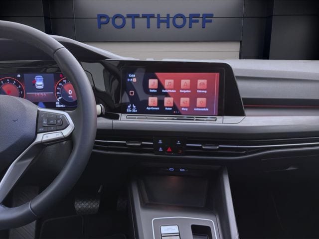 Volkswagen Golf 1.5 eTSI DSG Style