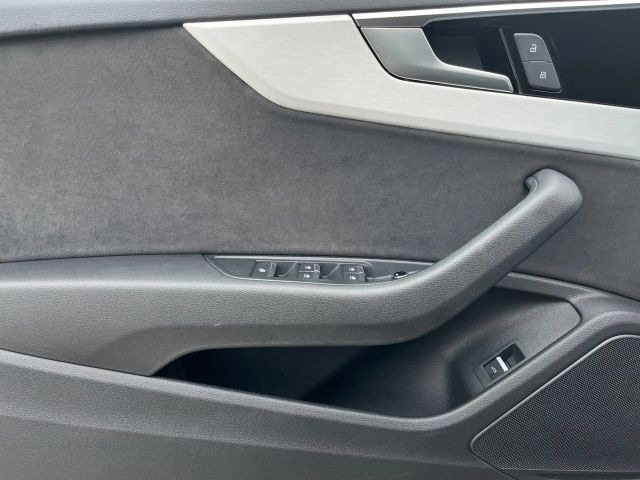 Audi A5 40 TFSI Cabriolet S-Line