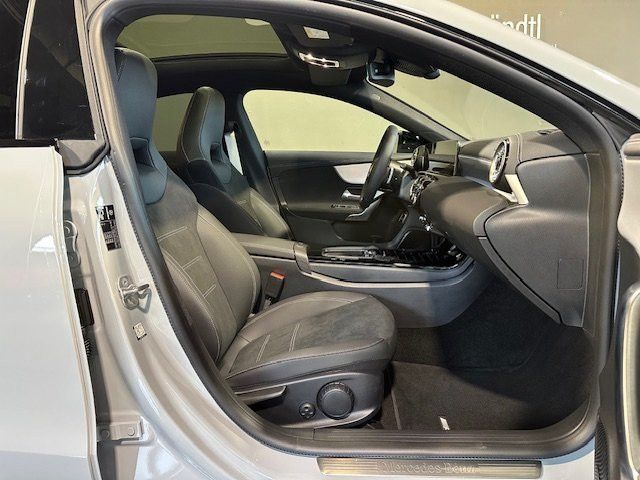 Mercedes-Benz CLA 200 CLA 200 d Coupé