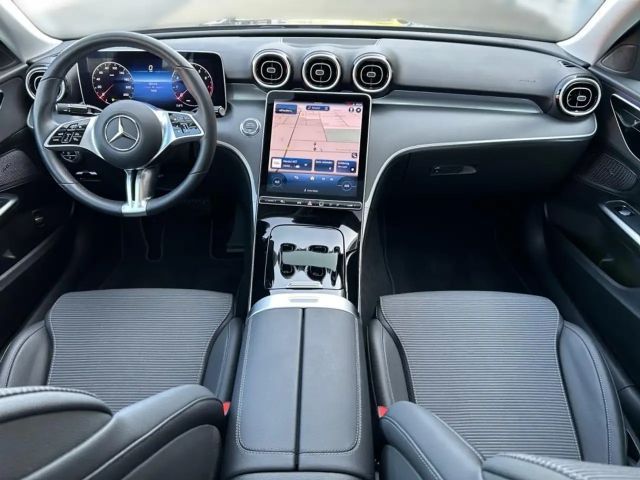 Mercedes-Benz C 180 AVANTGARDE Sedan